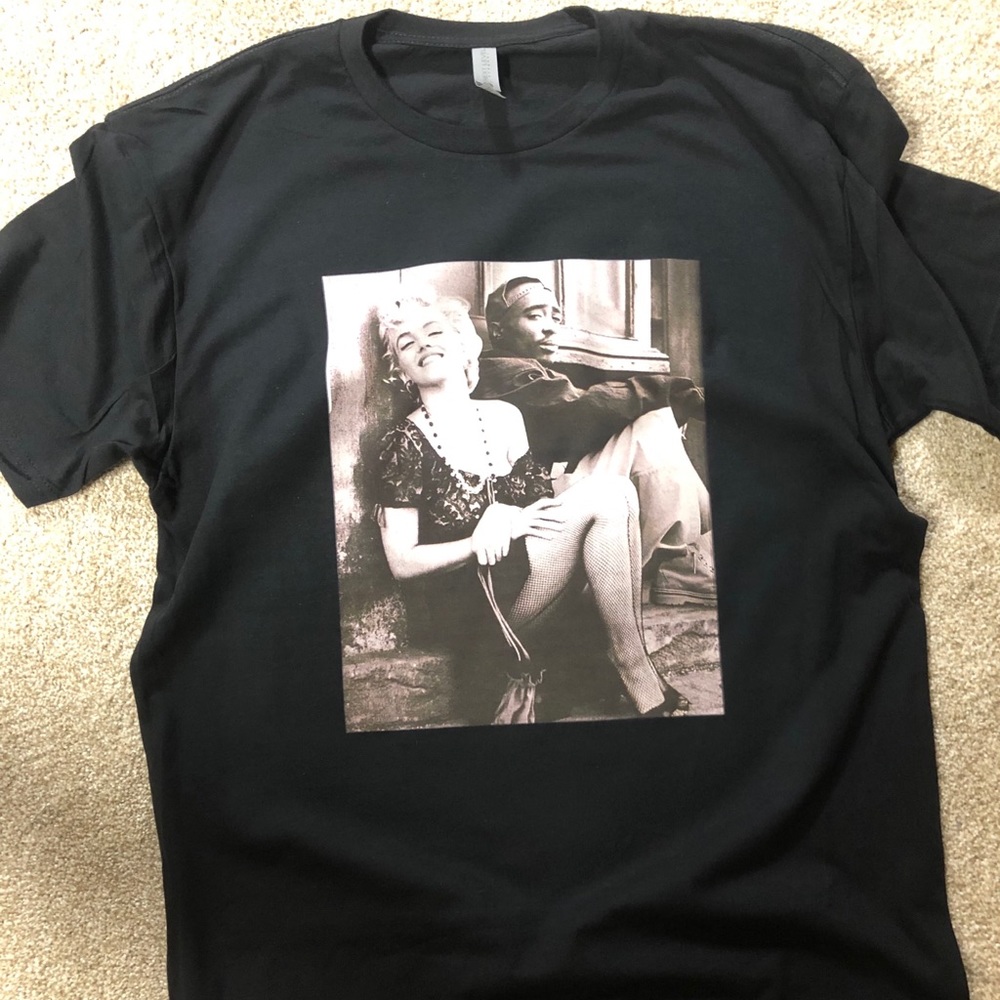 Marilyn Manroe & Tupac T-shirt
